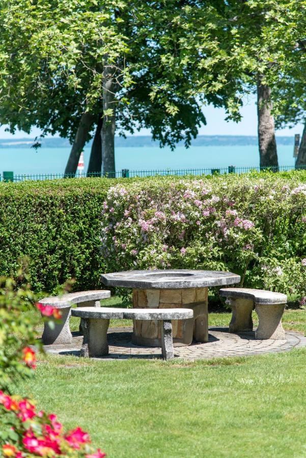Balaton Lakeside Residence Siófok Exterior foto